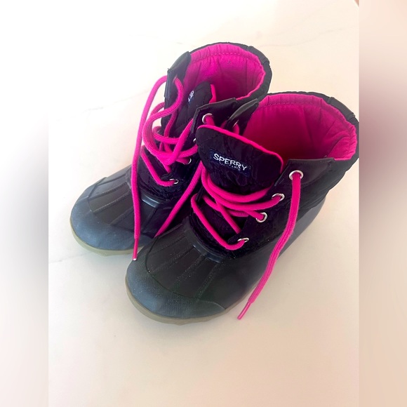 Sperry Other - Girls sperry boots size 11